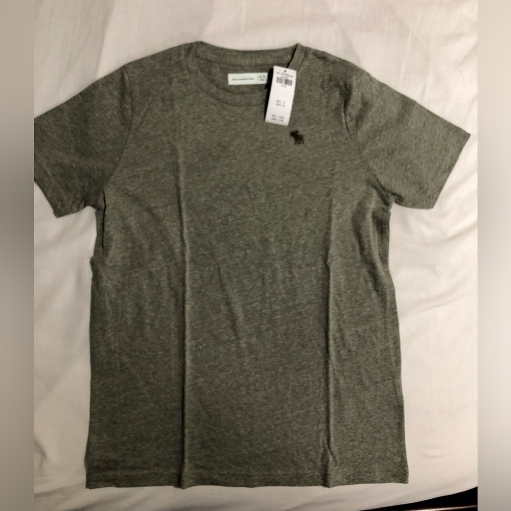 Abercrombie kids. Boys. Short sleeve. NWT
